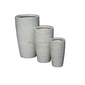 Grand <span class=keywords><strong>pot</strong></span> <span class=keywords><strong>de</strong></span> fleurs <span class=keywords><strong>de</strong></span> jardin en plastique <span class=keywords><strong>blanc</strong></span> avec <span class=keywords><strong>peinture</strong></span> lisse et succulente personnalisé en fibre <span class=keywords><strong>de</strong></span> verre - Product Image 1