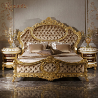 Ensemble de meubles de chambre à coucher en bois doré de style baroque élégant, lit king-size sculpté de style royal turc, table de chevet, appartement de luxe, design européen