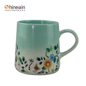 Ensemble <span class=keywords><strong>de</strong></span> mini tasses en porcelaine <span class=keywords><strong>La</strong></span> <span class=keywords><strong>Belle</strong></span> <span class=keywords><strong>et</strong></span> <span class=keywords><strong>la</strong></span> Bête <span class=keywords><strong>Tasse</strong></span> à bière en céramique pour <span class=keywords><strong>la</strong></span> rentrée - Product Image 1