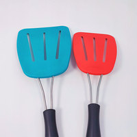 Spatule pour ustensiles de cuisine antiadhésifs Large tourneur à fente en nylon flexible en acier inoxydable résistant à la chaleur