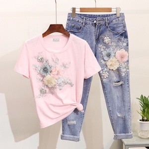 T-shirt da <span class=keywords><strong>donna</strong></span> con ricami estivi e fiori tridimensionali da nove <span class=keywords><strong>Jeans</strong></span> strappati Set 2 pezzi - Product Image 2