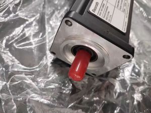 เซอร์โวมอเตอร์สำหรับมอเตอร์ซิงโครนัสซีรีส์ MSK MSK030B 0900 NN M1 UG1 NNNN - Product Image 4