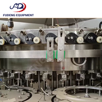 Machine d'embouteillage automatique d'eau pure pour usine / Ligne complète de production d'eau minérale 200 ml avec traitement par soufflage