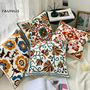 Fodera per cuscino floreale etnico pastorale in rilievo, federa ricamata bohémien, cuscino personalizzato con foto - Product Image 4