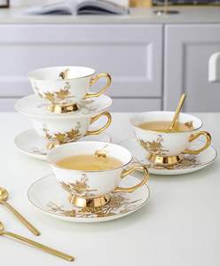 Ensemble de 6 tasses et soucoupes à thé et café en porcelaine plaquée or, style moderne et luxueux, écologiques, compatibles micro-ondes, idéal pour les cadeaux d'affaires - Product Image 2