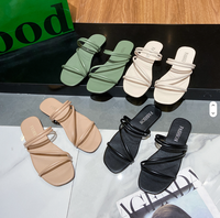 Chaussures d'été élégantes à bout ouvert, à enfiler, avec empeigne en maille respirante, design à lacets, semelles intérieures personnalisables avec logo, semelle extérieure en EVA/PVC