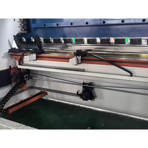 Máquina dobladora hidráulica completamente automática de 4 + 1 ejes AX68T, máquina dobladora de chapa de freno a la venta, 1 eje - Product Image 4