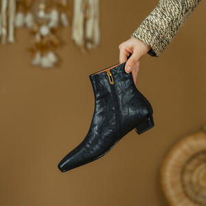 Grosir kustom kualitas tinggi kulit asli mode desain elegan tumit rendah sepatu bot untuk wanita - Product Image 6