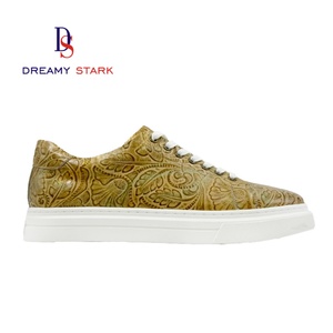 Baskets confortables en cuir de vache véritable pour homme, style automne, avec logo personnalisé, faites à la main, chaussures de ville de luxe respirantes pour la marche - Product Image 3