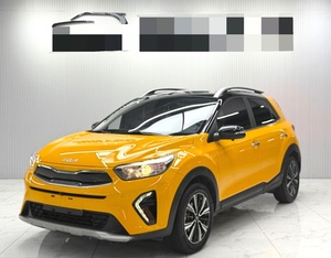 Voiture d'occasion 2021 <span class=keywords><strong>Kia</strong></span> <span class=keywords><strong>Stonic</strong></span> KX1 1.4L Essence <span class=keywords><strong>SUV</strong></span> 30000km Peinture d'origine Conduite à gauche Prête à être expédiée en gros - Product Image 1
