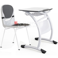 Mobilier d'étude ergonomique de haute qualité pour salle de classe, bureau et chaise en bois au design moderne avec panneau frontal pour écoliers