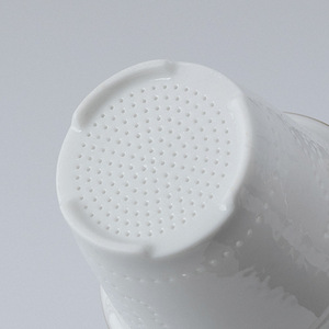 Tasse à thé en porcelaine blanche avec couvercle, grande capacité, mug de bureau en céramique pour la séparation du thé et de l'eau, motif solide fabriqué à Dehua - Product Image 1