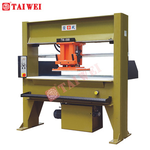 Presse de découpe à tête mobile économe en énergie pour les gags en cuir - Product Image 1