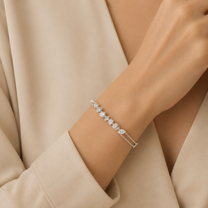 Bracelet tennis en or jaune et diamants taille poire, serti griffe, bijoux de mariage classiques pour femme - Product Image 4