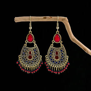 Boucles d'oreilles pendantes longues à pampilles en alliage, style ethnique bohème <span class=keywords><strong>pour</strong></span> femmes, idéales <span class=keywords><strong>pour</strong></span> les voyages et la photographie en Europe et en Amérique - Product Image 4