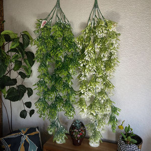 Planta colgante artificial Helechos colgantes artificiales Plantas Vides Faux Plastic Ivy para el hogar <span class=keywords><strong>Dirc</strong></span> Outdoor - Product Image 3