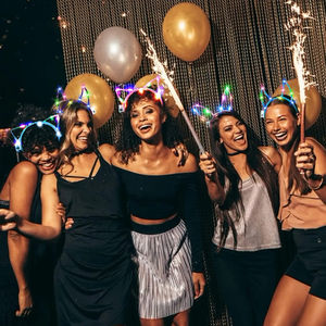 Palmy Bunte LED Blinkende Leuchtende Katzen- und Hasenohren-Stirnbänder für Mädchen Geburtstagsparty Kinder Blumen Leuchtende Kopfkränze - Product Image 6