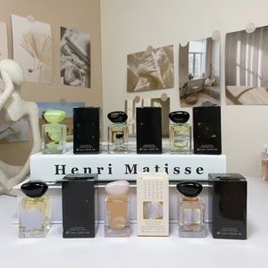 Set da viaggio 2025 di lusso floreale Eau De Parfum Spray 2ml 5ml 10ml <span class=keywords><strong>Mini</strong></span> vetro dimensione del campione all'ingrosso Set regalo - Product Image 1