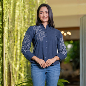 Blusa de Lino de Lujo en Dos Tonos Azul Grisáceo, Transpirable, para Uso en Diferentes Estaciones, para Mujer - Product Image 1