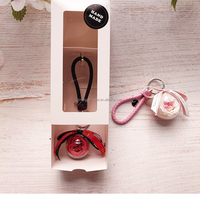 Porte-clés Rose Éternelle Préservée, Fleur Longue Durée dans Boîte en Acrylique Naturel, Petit Cadeau Fête des Mères Saint-Valentin