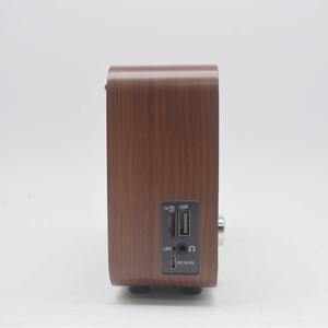 วิทยุพกพาแบบย้อนยุค ดีไซน์ไม้ ชาร์จไฟได้ รองรับ FM AM พร้อมลำโพงในตัว เล่นไฟล์ USB TF MP3 สำหรับใช้ในบ้าน - Product Image 2
