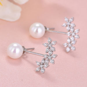 Venta al por mayor 24K chapado en oro de moda estilo coreano pendientes de puño Dubai inspirado en la joyería de acero inoxidable - Product Image 2