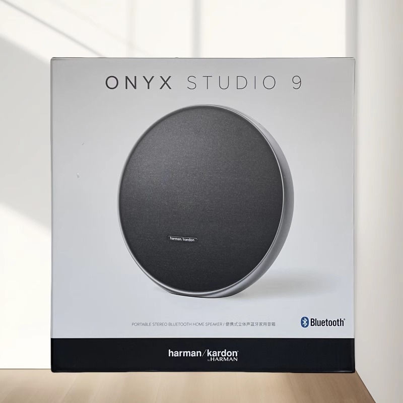 Harman Kardon Onyx Studio 9 - Deep Bass & Inspiring Design