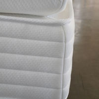 Matelas en mousse à mémoire de forme gel orthopédique personnalisé à 5 zones avec ressorts ensachés et massage, roulé dans une boîte