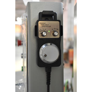 Machine de perçage et de fraisage CNC JUNDE 3.5KW/9KW pour le traitement de l'aluminium, du bois et du plastique - Product Image 6