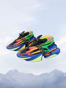 Luxurious Design Trend Sports Shoes of High Quality for Men. One-piece Stylish Trend Basketball and Skateboard <b>Training</b> Shoes. - Product Image 3