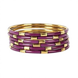 Elegantes Brazaletes de Resina y Latón Chapado en Oro para Mujer, Joyería Artesanal de Moda para Bodas, Certificada por IGI - Product Image 1
