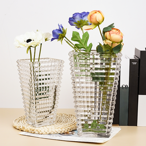 Оптовая продажа, качественные стеклянные вазы, используемые для украшения интерьера гостиной, простые Стильные стеклянные вазы - Product Image 5