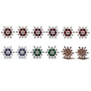 Boucles d'oreilles clous vintage en or blanc massif 18 carats KOK, taille brillant, avec diamants véritables sertis à griffes, pour mariage et soirée, pour femme - Product Image 4