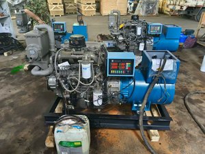 Groupe électrogène marin professionnel Yuchai YCD4T12CF-50 36KW 1500 tr/min à châssis ouvert, démarrage électrique 24V CC, fréquence 50Hz pour bateaux - Product Image 2
