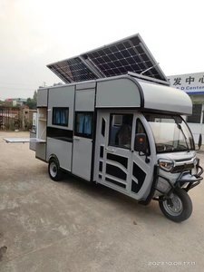 Para <span class=keywords><strong>IVECO</strong></span> 4x4 Road Mobile Camper Truck para acampar y viajar una autocaravana duradera - Product Image 3