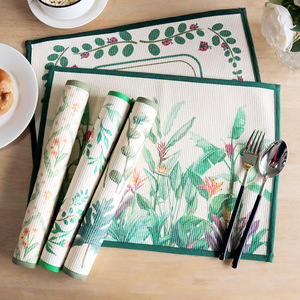 Napperons carrés en polyester imprimés de fleurs fraîches, épais et lavables, style pastoral, avec motifs de coccinelles et de plantes - Product Image 2