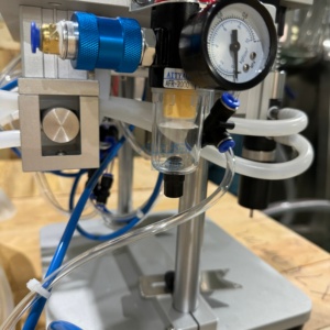 Máquina llenadora de perfumes, máquina embotelladora de perfumes, llenadora neumática de líquidos, máquina llenadora de aceites aromáticos de 2 boquillas - Product Image 5