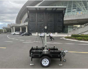 Moveable Full Color P4 LED Display Trailer Outdoor Rotatable Foldable LED Billboard Outdoor Mobile Advertising Screen - Product Image 3