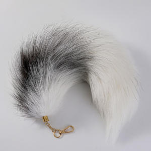 Portachiavi per auto con coda di <span class=keywords><strong>pelliccia</strong></span> classica con ciondolo in vera <span class=keywords><strong>pelliccia</strong></span> di <span class=keywords><strong>volpe</strong></span> per decorazione di Film per televisione, modello grezzo, vero produttore di pellicce - Product Image 3