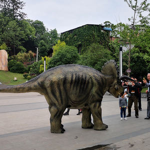 2 personnes Marche Animatronique Réaliste Dinosaure <span class=keywords><strong>triceratops</strong></span> costume - Product Image 5