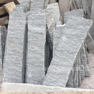 Dalles de pavé vintage brutes coupées à la dure, longues, pour sols, dalles de pierre, décorations de jardin extérieur, sculpture en pierre bleue - Product Image 3