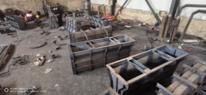 <span class=keywords><strong>Cemento</strong></span> <span class=keywords><strong>di</strong></span> isolamento Post stampi, autostrada Guardrail barriera <span class=keywords><strong>di</strong></span> sicurezza stampi per calcestruzzo versare il <span class=keywords><strong>cemento</strong></span> isolamento pilastri - Product Image 5