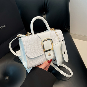 Borsa a <span class=keywords><strong>Tracolla</strong></span> di Lusso Impermeabile da Donna Invernale 2025 in PU, Nuovo Design a Forma di Cuscino con Chiusura a Coperchio - Product Image 2