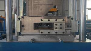 Máquina formadora de rollos de correa en <span class=keywords><strong>U</strong></span> automática con dispositivo de perforación utilizado en la construcción del sistema PLC controla toda la línea de producción - Product Image 5