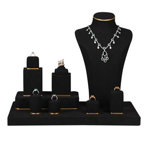 Expositor de Joyería de Metal y Microfibra de Lujo, Juego de Expositores Personalizados para Joyería, Exhibición de Aretes y Collares para Accesorios de Joyería - Product Image 3