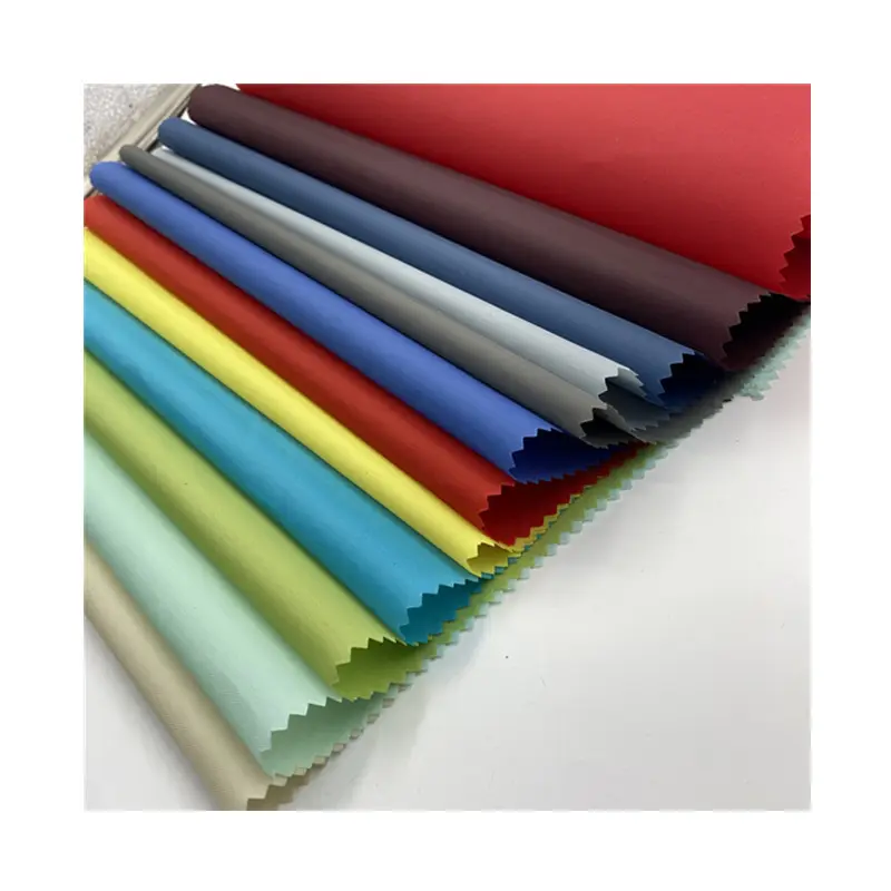 Tessuto in poliestere tinta unita Oxford PU/PA/PVC/TPU tessuto taffetà rivestito imballaggio per rotolo uso per tessuto borse