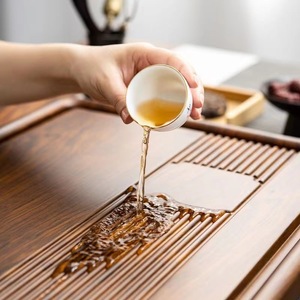 Bandeja de té de alta gama para uso doméstico, mesa de té integrada de bambú y madera 2025 con drenaje, bandeja grande para preparación en seco, bandeja de té. - Product Image 2