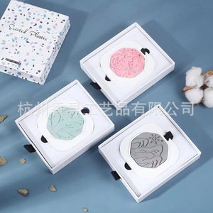 แผ่นหอมปรับอากาศวิอนกิ กลิ่นหอมธรรมชาติ ติดทนนาน 6 เดือนถึง 1 ปี สำหรับตู้เสื้อผ้า ห้องนอน - Product Image 5