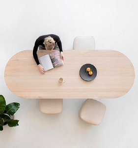 Set da <span class=keywords><strong>Ristorante</strong></span> Minimalista in Legno Massello con Tavolo Ovale e 4 Sedie, Ottimo per Sala da Pranzo e Arredamento <span class=keywords><strong>Ristorante</strong></span> - Product Image 2