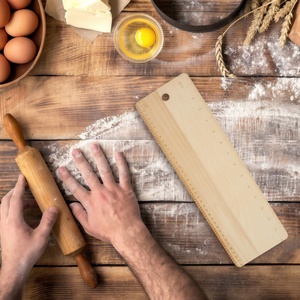 Tabla de volteo de pan de madera de haya natural de 15 pulgadas con graduación <span class=keywords><strong>en</strong></span> CM <span class=keywords><strong>en</strong></span> <span class=keywords><strong>un</strong></span> lado para pan francés - Product Image 5